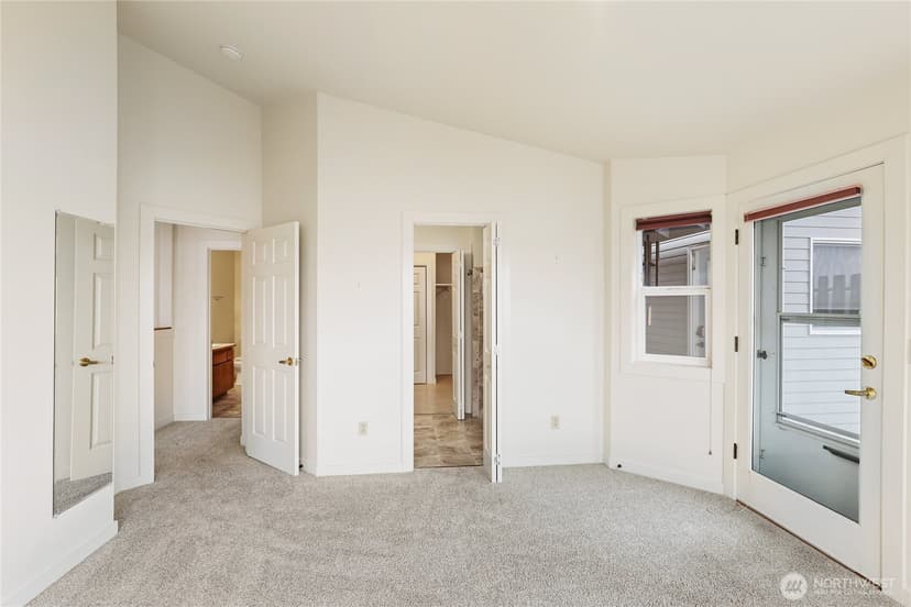 Property photo for 428 Farragut Avenue N, Port Orchard photo 16