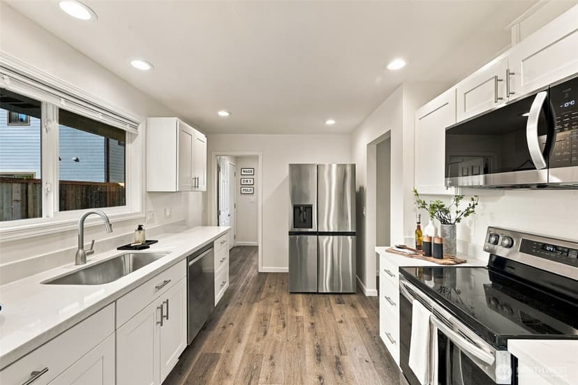 Property photo for 325 SE Andrews Street, Issaquah photo 6