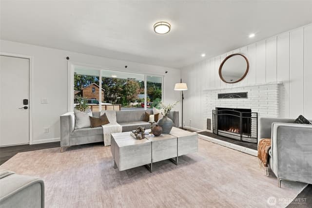Property photo for 325 SE Andrews Street, Issaquah photo 5