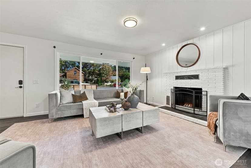 Property photo for 325 SE Andrews Street, Issaquah photo 5