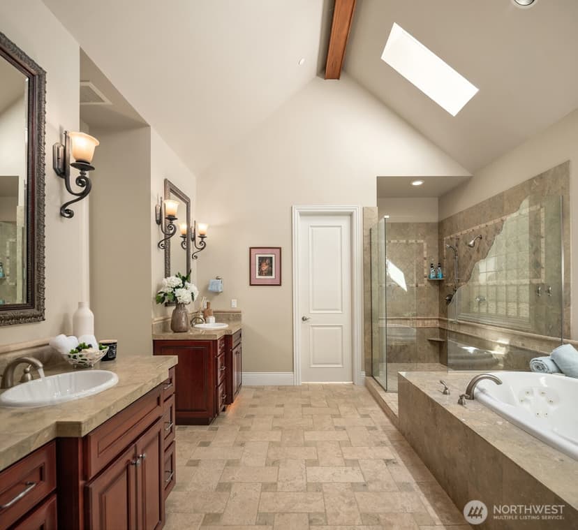 Property photo for 13266 NE 47th Street, Bellevue photo 24