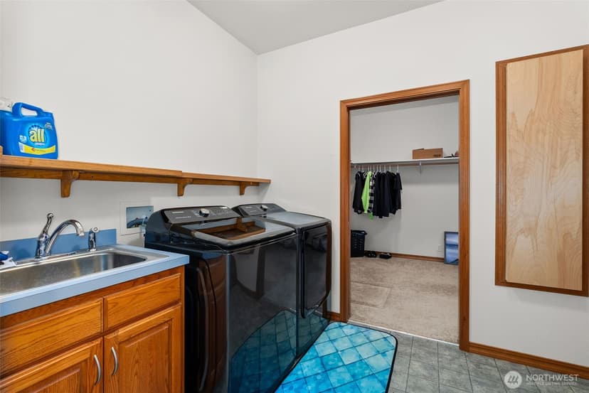 Property photo for 748 Kingfisher Court SE, Ocean Shores photo 26