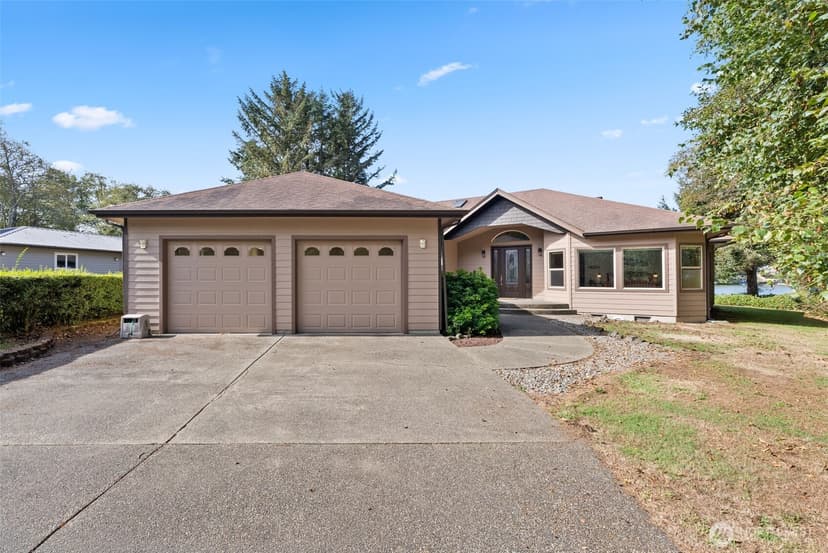 Property photo for 748 Kingfisher Court SE, Ocean Shores photo 6