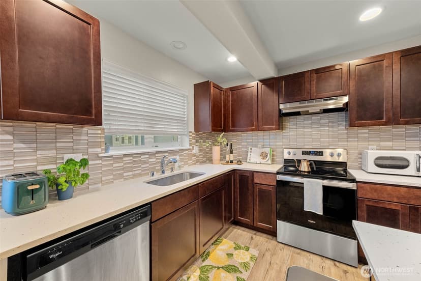 Property photo for 23224 Edmonds Way #107, Edmonds photo 12