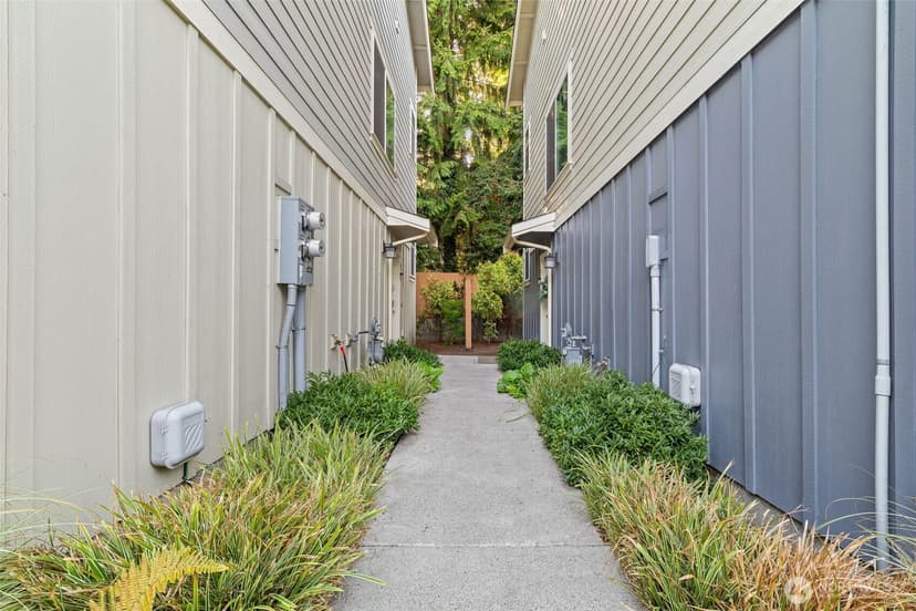 Property photo for 23224 Edmonds Way #107, Edmonds photo 27
