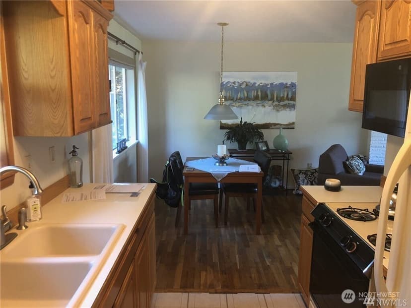Property photo for 21676 SE 269th Street, Maple Valley photo 4