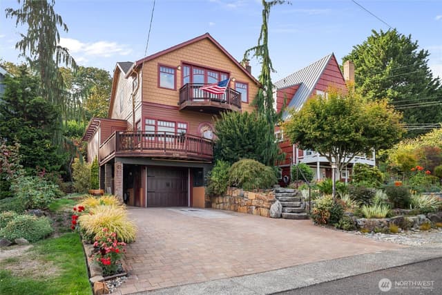 Property photo for 6705 56th Avenue S, Seattle