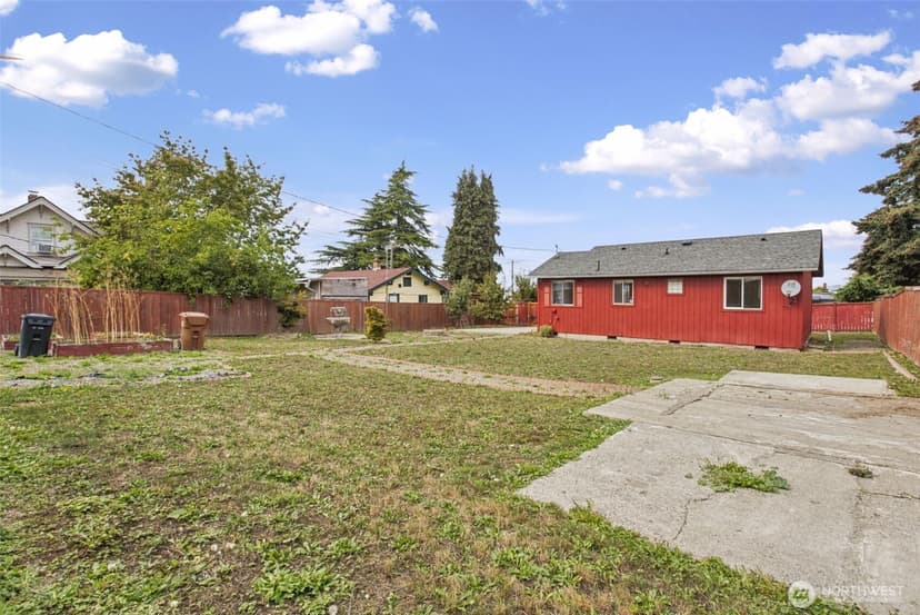 Property photo for 2210 E Harrison Street, Tacoma photo 13