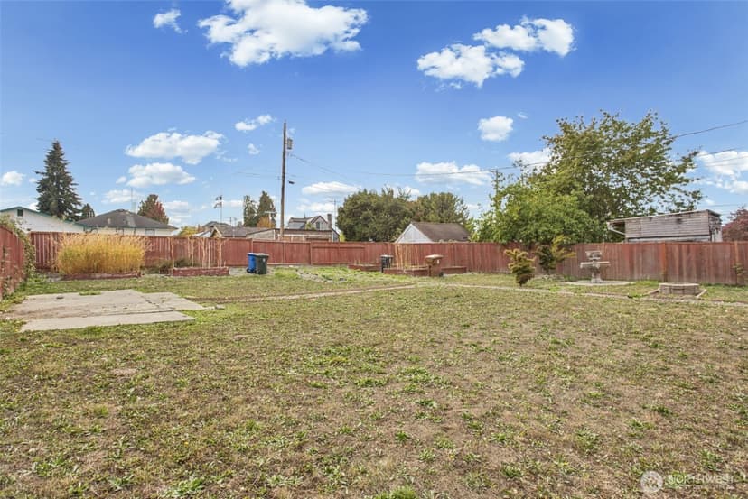 Property photo for 2210 E Harrison Street, Tacoma photo 12