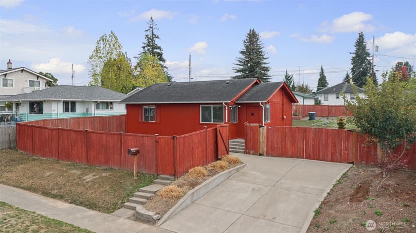 Property photo for 2210 E Harrison Street, Tacoma photo 9