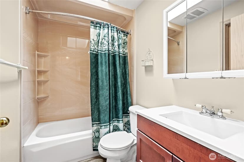Property photo for 10007 20th Avenue SW, Seattle photo 28