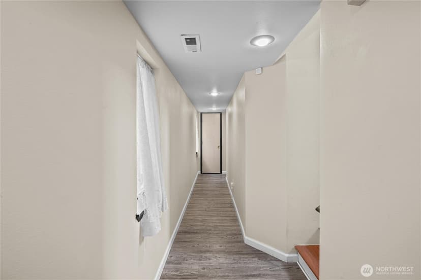 Property photo for 10007 20th Avenue SW, Seattle photo 10