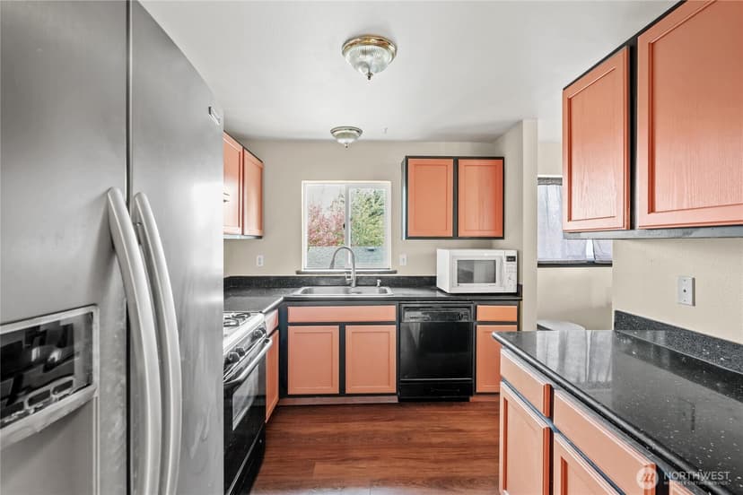 Property photo for 10007 20th Avenue SW, Seattle photo 24