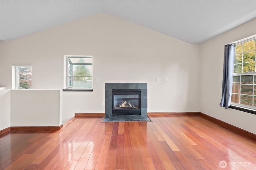 Property photo for 10007 20th Avenue SW, Seattle photo 15