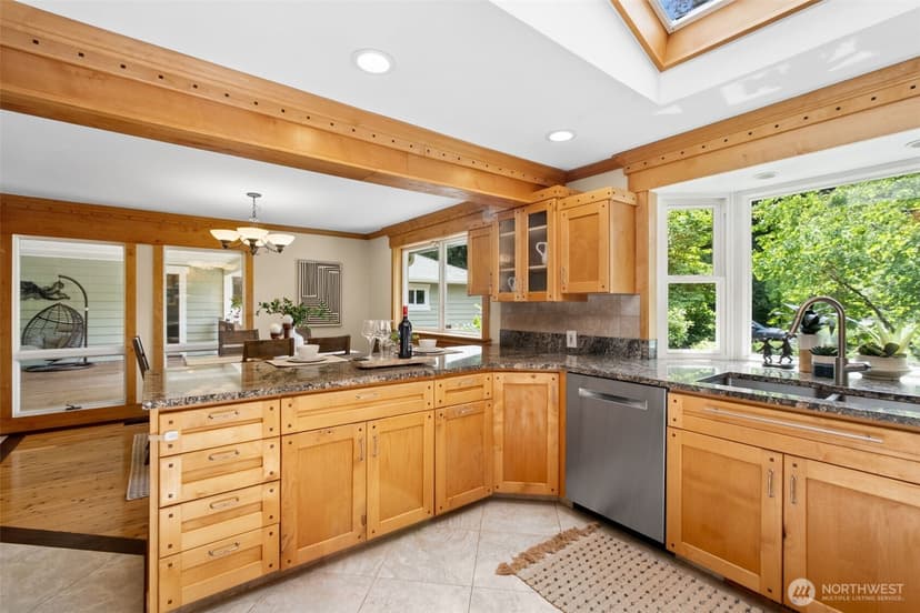 Property photo for 26428 SE 172 Street, Issaquah photo 7