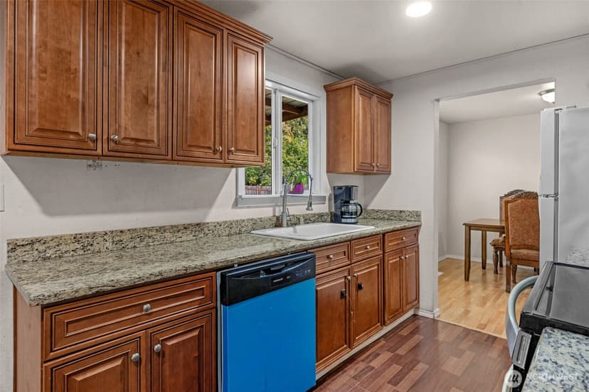 Property photo for 4209 191st Street SW, Lynnwood photo 13
