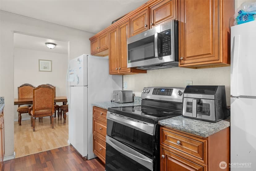 Property photo for 4209 191st Street SW, Lynnwood photo 14