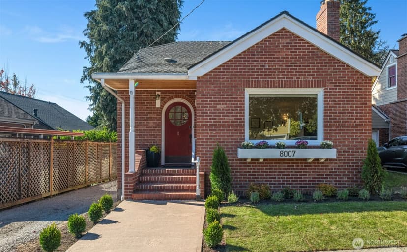 Property photo for 8007 Wallingford Avenue N, Seattle
