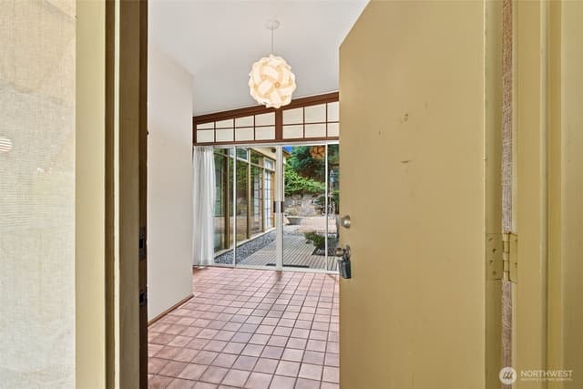 Property photo for 7308 45th Avenue NE, Seattle photo 4
