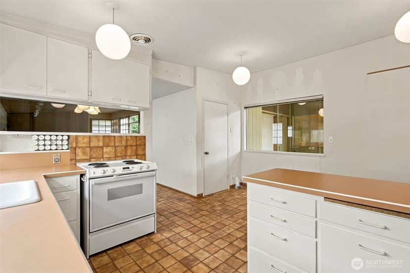 Property photo for 7308 45th Avenue NE, Seattle photo 17