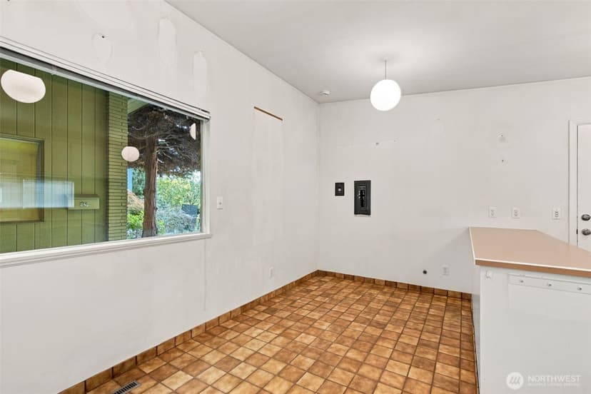 Property photo for 7308 45th Avenue NE, Seattle photo 18