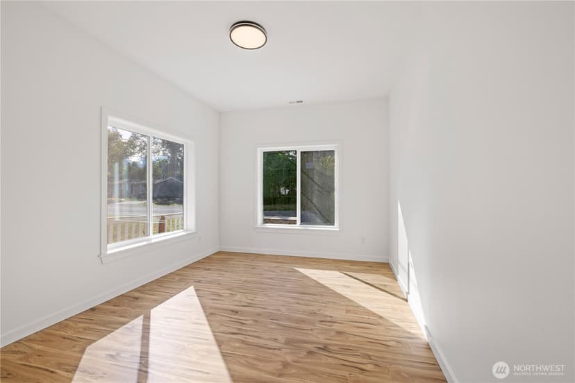 Property photo for 5117 144th Street SW, Edmonds photo 15