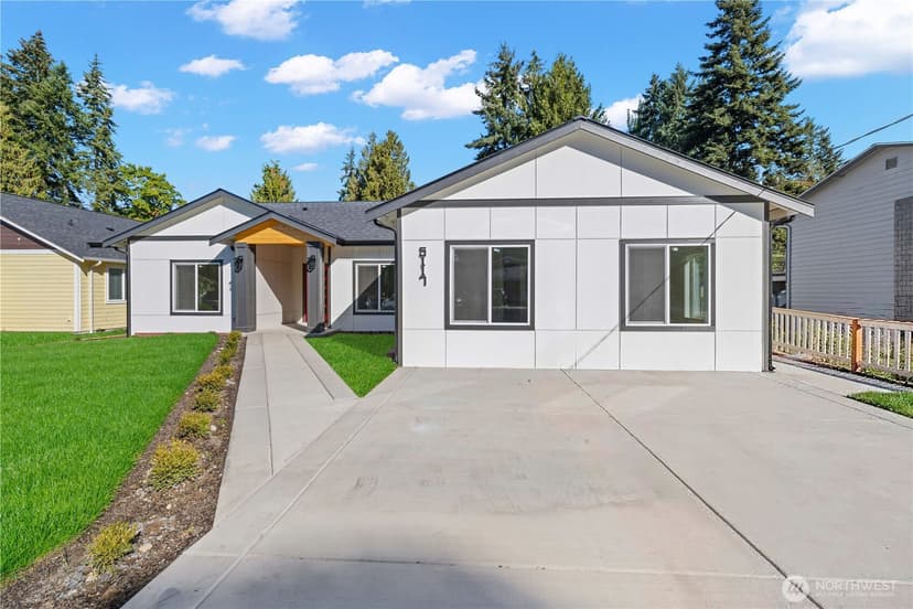 Property photo for 5117 144th Street SW, Edmonds photo 4