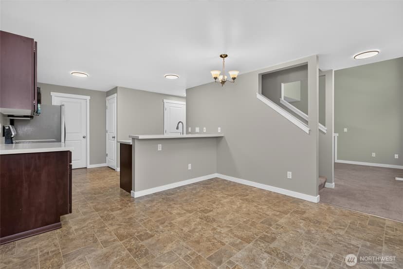 Property photo for 14430 40th Avenue W, Lynnwood photo 9