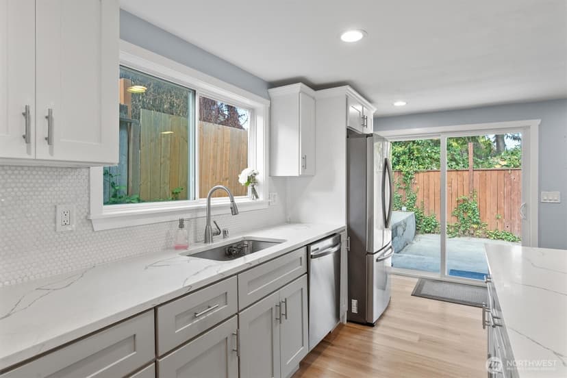 Property photo for 9329 53rd Avenue S #2, Seattle photo 6