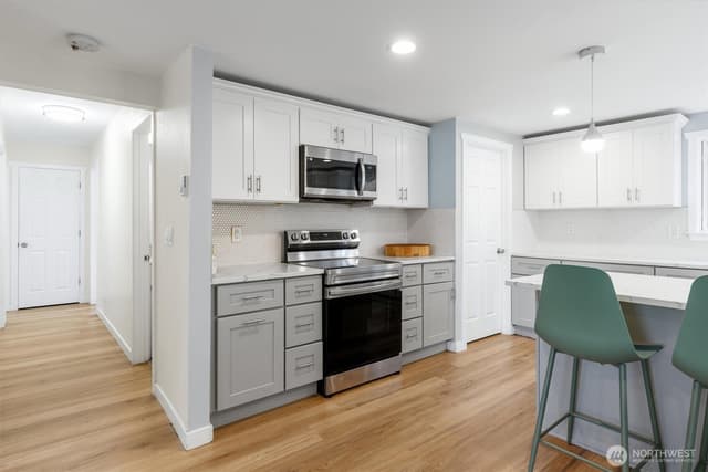 Property photo for 9329 53rd Avenue S #2, Seattle photo 5