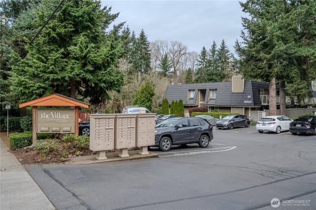 Property photo for 9904 NE 124th Street #1005, Kirkland photo 2