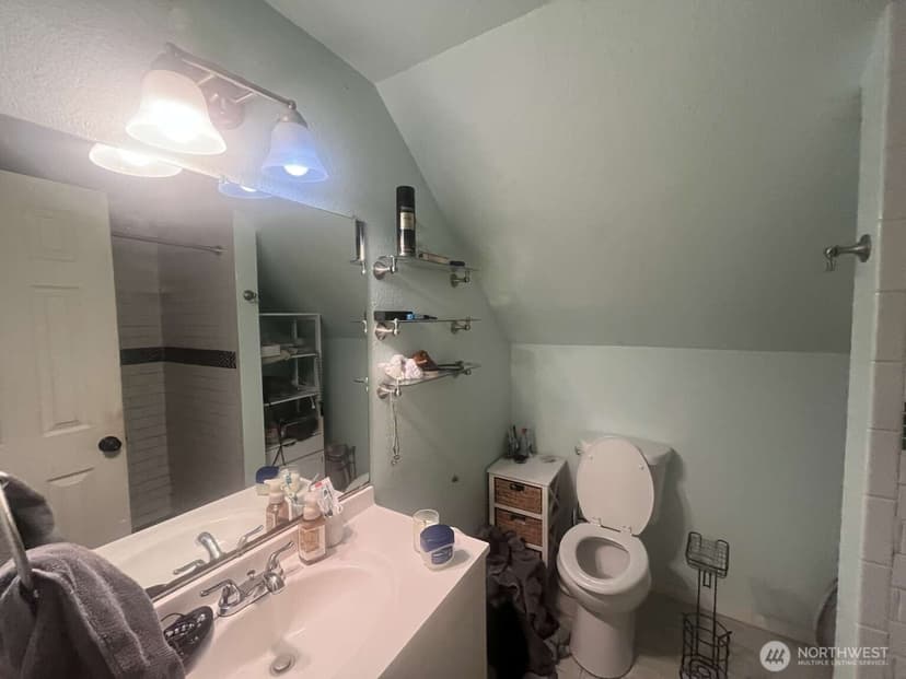 Property photo for 14252 76th Place NE, Kirkland photo 15