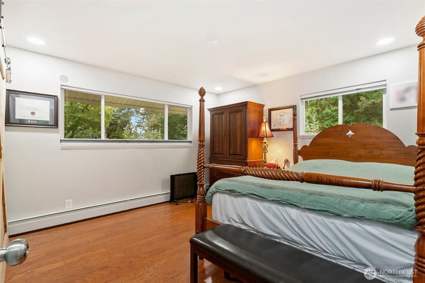 Property photo for 25806 SE 192nd Street, Maple Valley photo 18