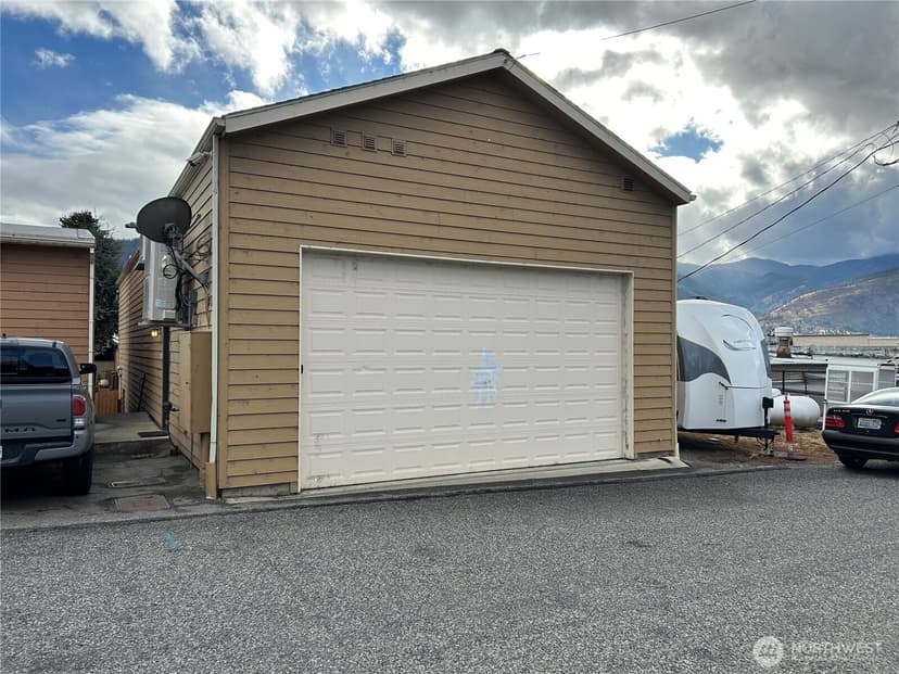 Property photo for 76 Wapato Way, Manson photo 18