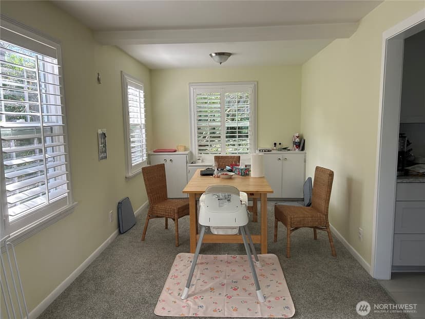 Property photo for 6507 58th Avenue NE, Seattle photo 4