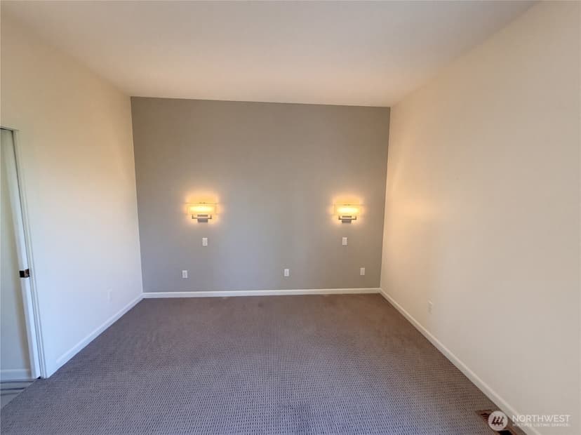Property photo for 3009 Harbor Avenue SW, Seattle photo 7
