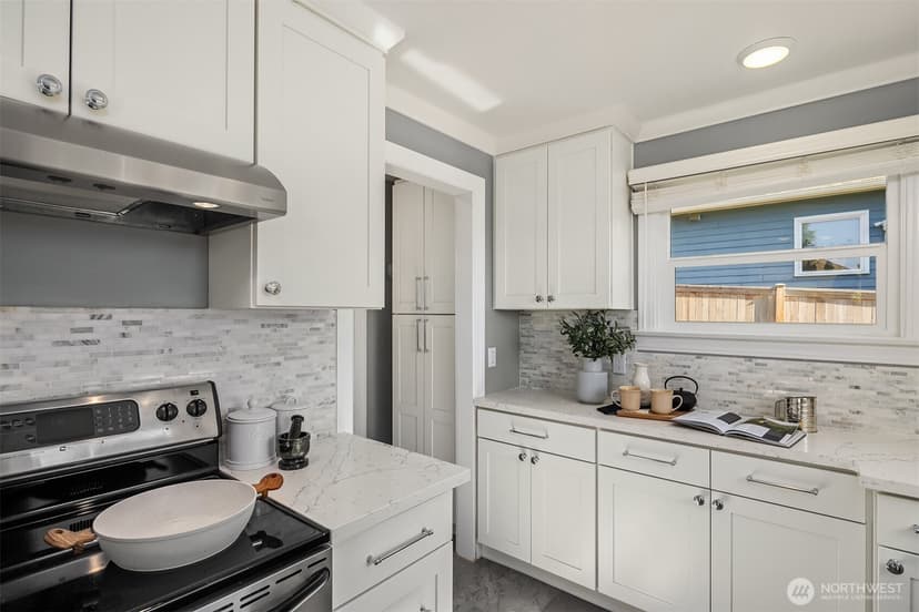 Property photo for 3022 W Smith Street, Seattle photo 11