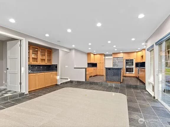 Property photo for 3610 130th Avenue NE, Bellevue photo 15