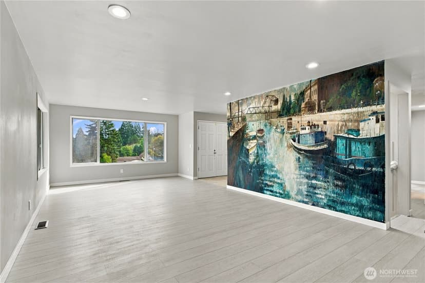 Property photo for 16135 Densmore Ave N, Shoreline photo 5