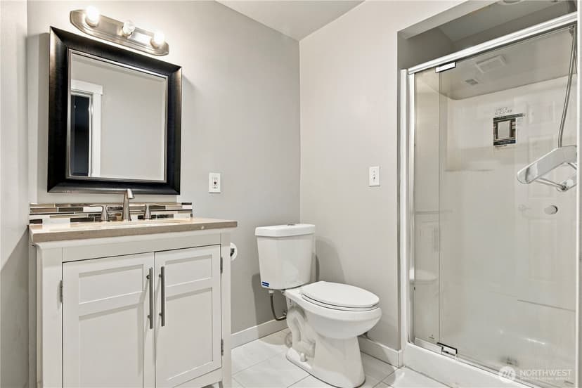 Property photo for 16135 Densmore Ave N, Shoreline photo 27