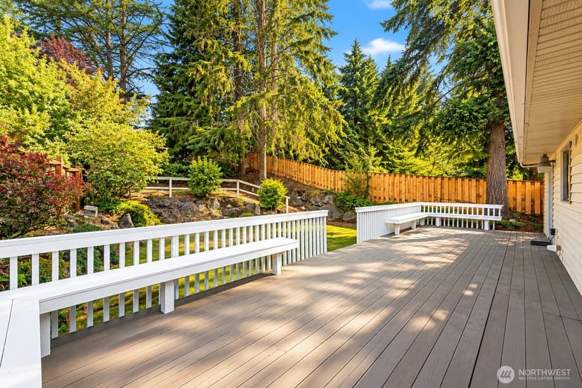 Property photo for 16135 Densmore Ave N, Shoreline photo 31