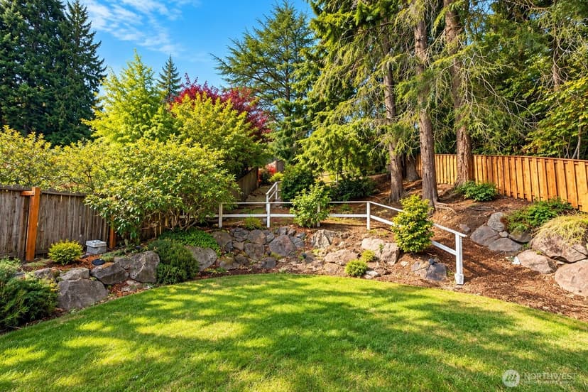 Property photo for 16135 Densmore Ave N, Shoreline photo 33