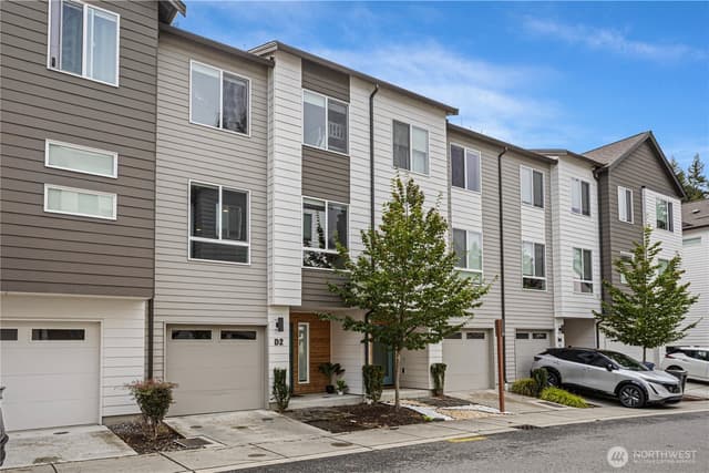 Property photo for 13706 Manor Way #D2, Lynnwood