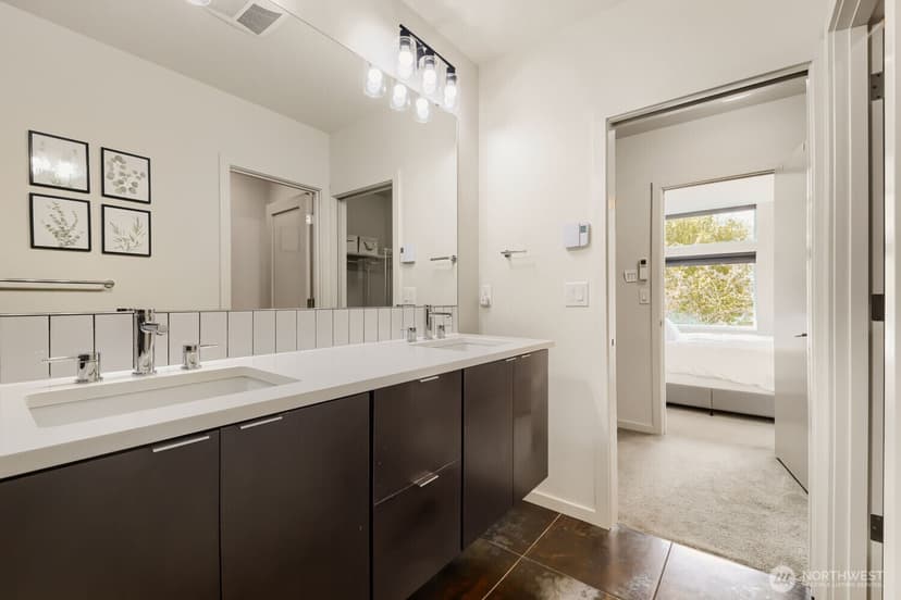Property photo for 8761 15th Avenue NW #B, Seattle photo 17