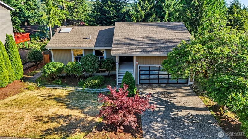 Property photo for 14023 SE 60th Street, Bellevue photo 2