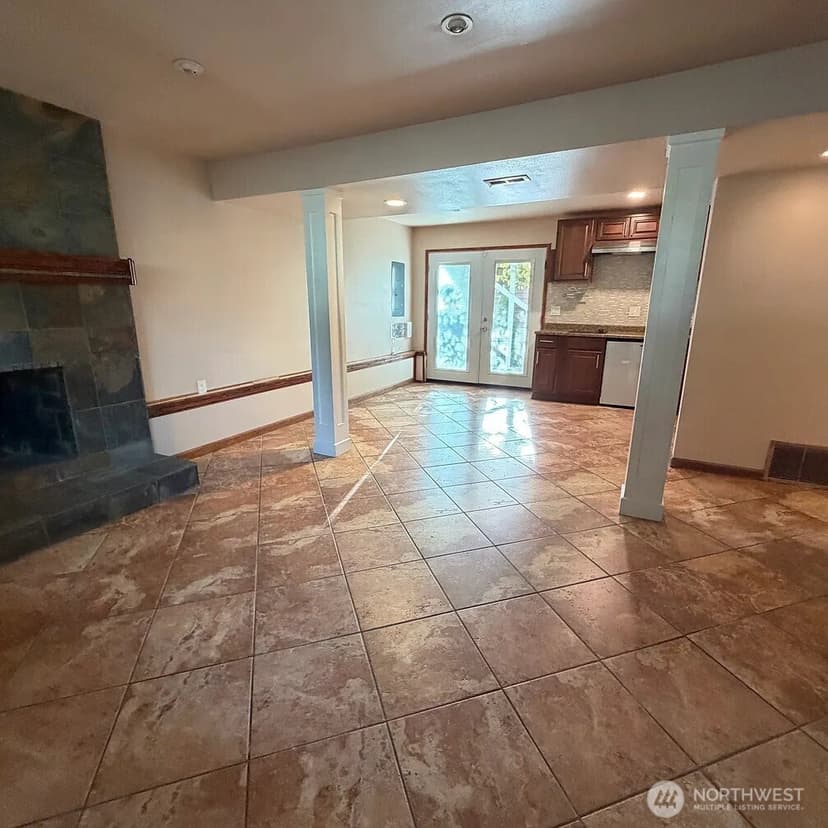 Property photo for 14003 125th Place NE, Kirkland photo 22