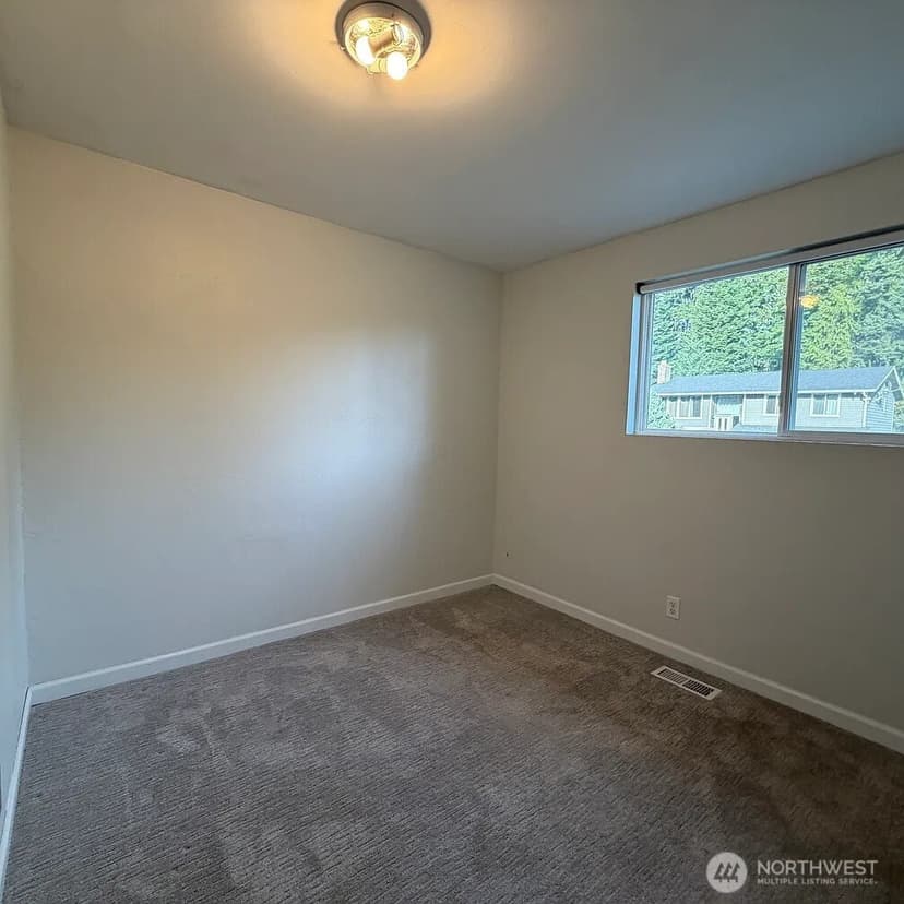 Property photo for 14003 125th Place NE, Kirkland photo 18