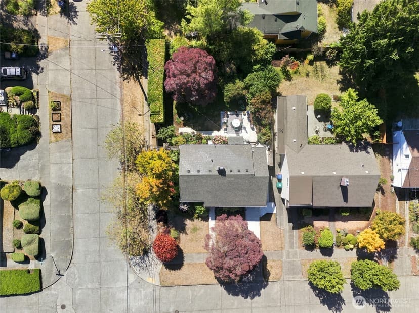 Property photo for 3903 SW Rose Street, Seattle photo 11