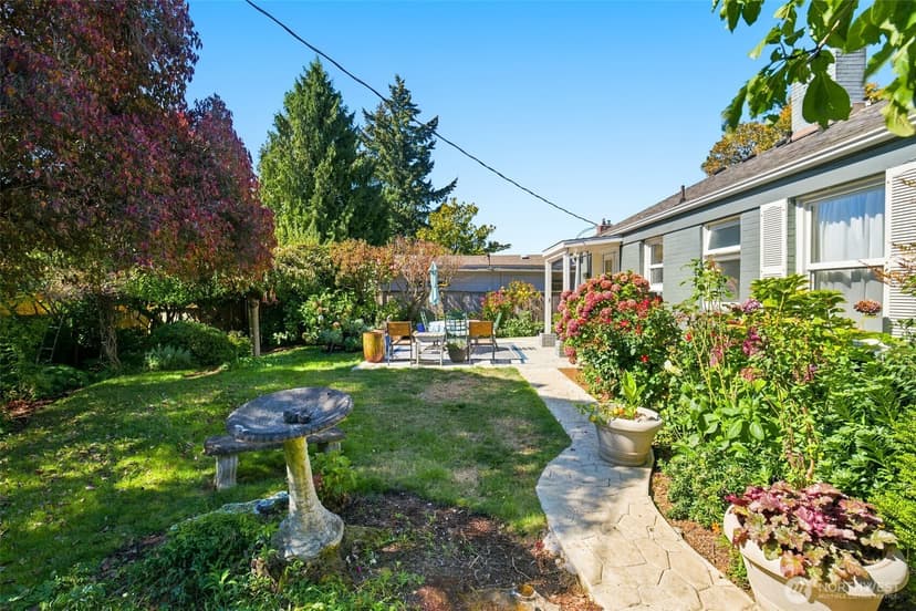 Property photo for 3903 SW Rose Street, Seattle photo 5