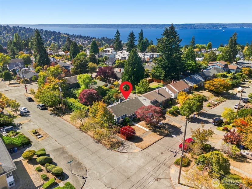 Property photo for 3903 SW Rose Street, Seattle photo 12